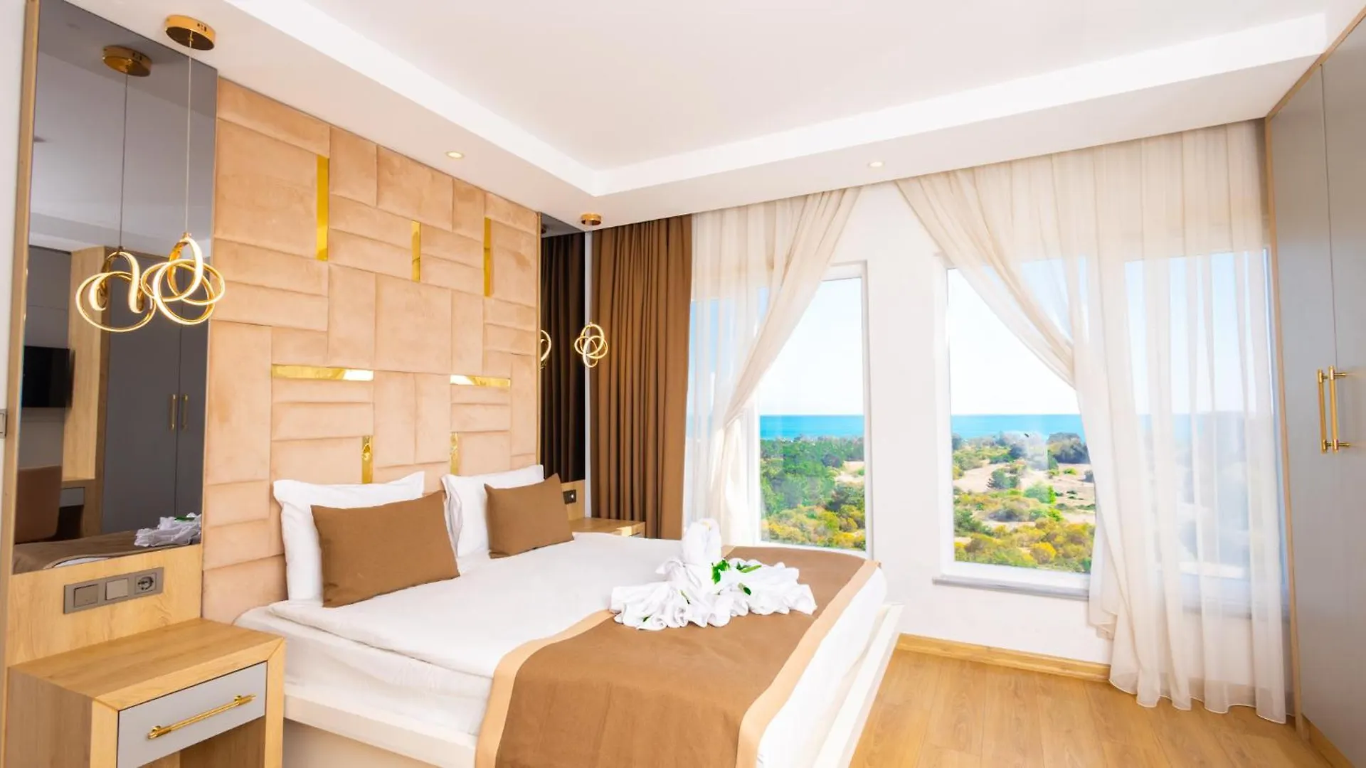 אנטליה Lara Garden Hotel