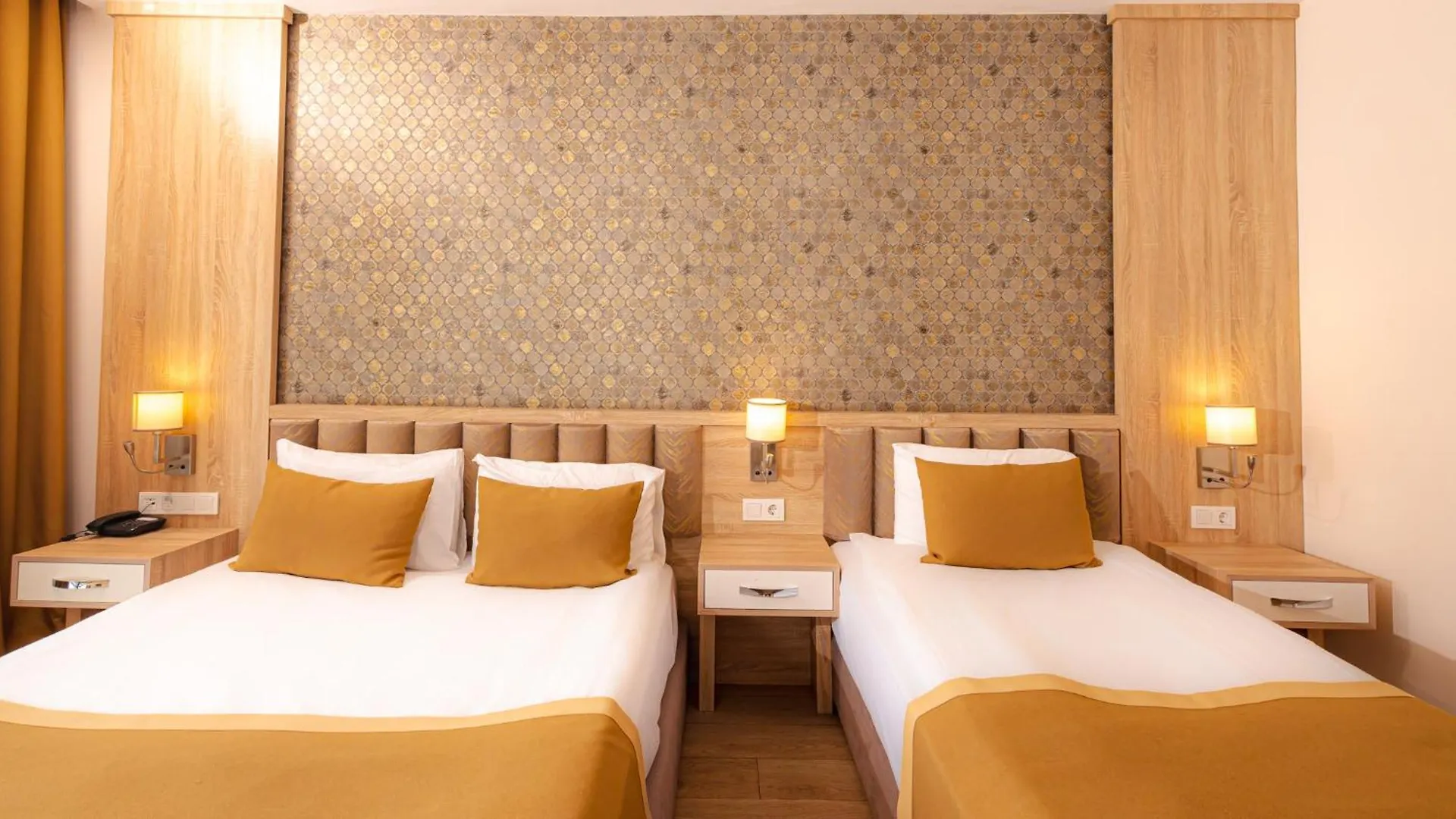 אנטליה Lara Garden Hotel 2*,  טורקיה
